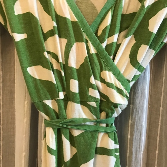 Velvet by Graham and Spencer Green / White Cotton Modal Wrap Midi Dress Size M - Picture 4 of 7